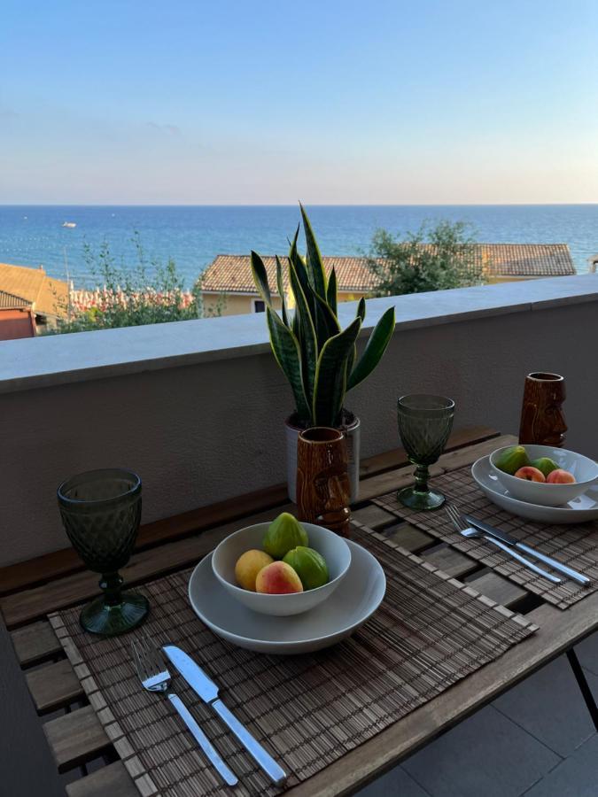 Costal Apartment Glyfada  Buitenkant foto