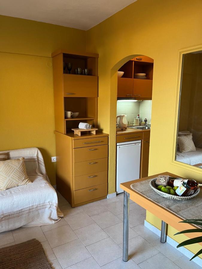 Costal Apartment Glyfada  Buitenkant foto